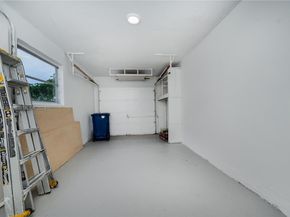 9040 NW 26th Pl, Sunrise FL 33322