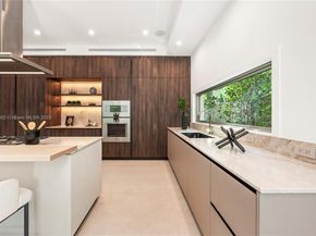 3200 Calusa St, Coconut Grove FL 33133