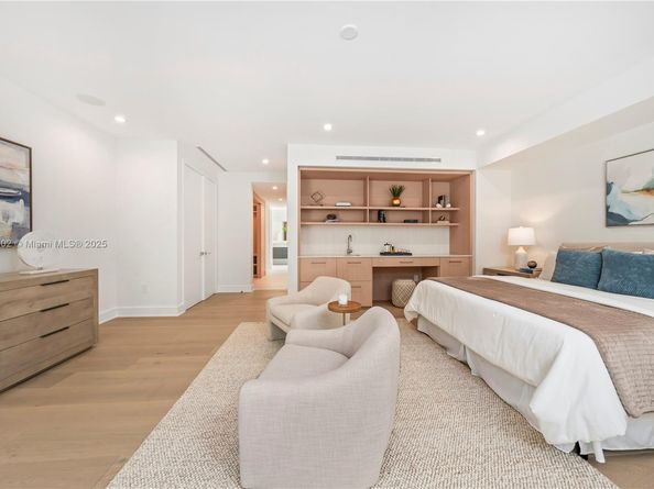 3200 Calusa St, Coconut Grove FL 33133