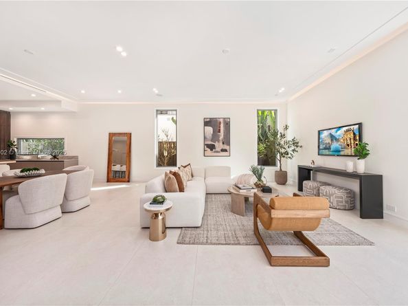 3200 Calusa St, Coconut Grove FL 33133