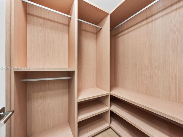 3200 Calusa St, Coconut Grove FL 33133