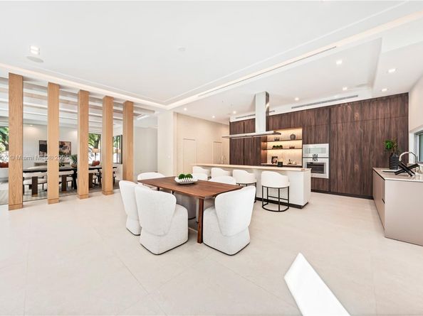 3200 Calusa St, Coconut Grove FL 33133