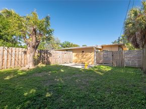 2621 SW 12th Ter, Fort Lauderdale FL 33315