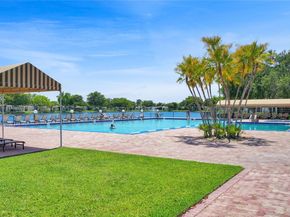 100 Ashbury Rd 103, Hollywood FL 33024