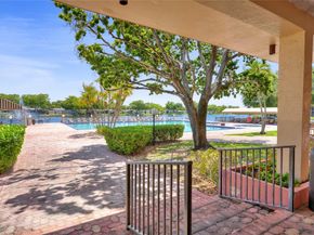 100 Ashbury Rd 103, Hollywood FL 33024
