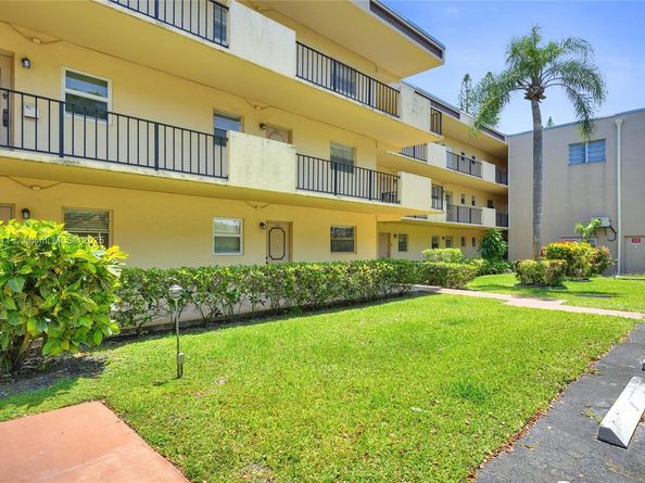 100 Ashbury Rd 103, Hollywood FL 33024
