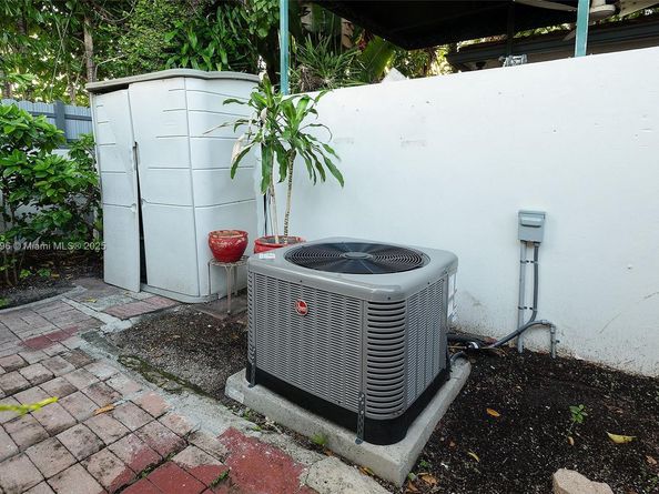 5428 SW 131st Ct, Miami FL 33175