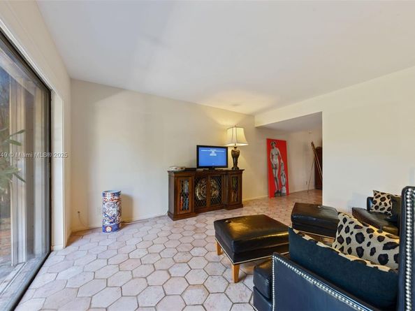 206 St Andrews Road 1878, Hollywood FL 33021