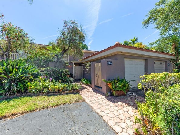 206 St Andrews Road 1878, Hollywood FL 33021