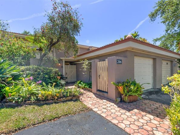 206 St Andrews Road 1878, Hollywood FL 33021