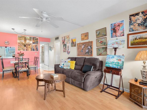 3120 Holiday Springs Blvd 301, Margate FL 33063