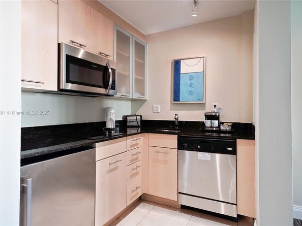 2670 E Sunrise Blvd 419, Fort Lauderdale FL 33304