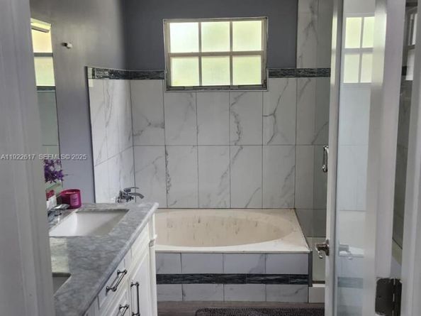 Undisclosed Address #A11922617, Plantation FL 33322