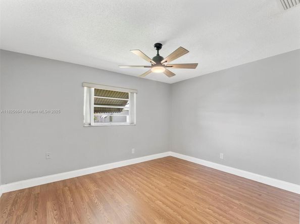 2991 NW 1st Dr, Pompano Beach FL 33064