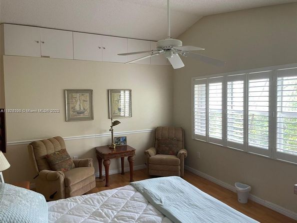 1095 Weeping Willow Way, Hollywood FL 33019