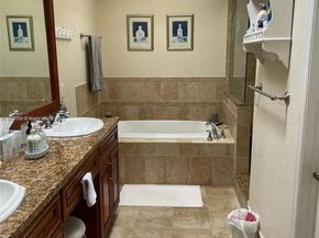1095 Weeping Willow Way, Hollywood FL 33019