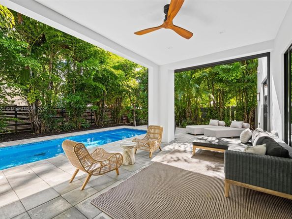 624 N Victoria Park Rd, Fort Lauderdale FL 33304