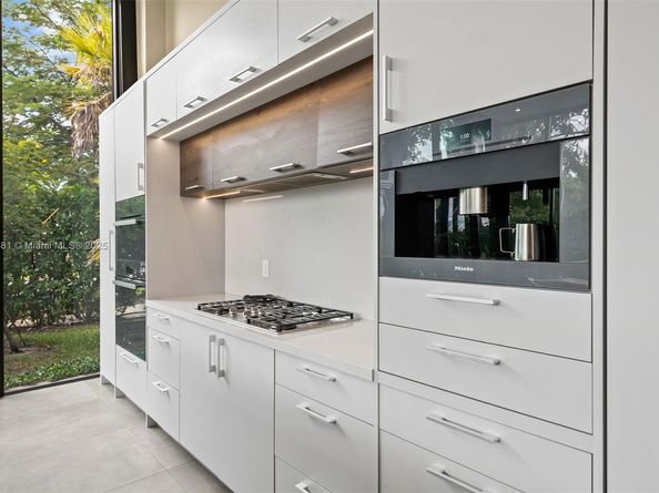 624 N Victoria Park Rd, Fort Lauderdale FL 33304