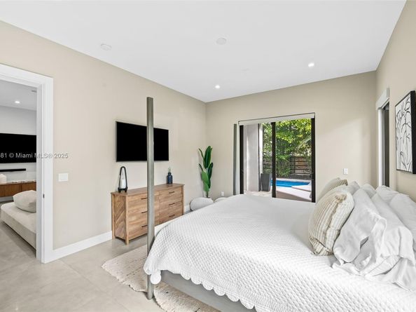 624 N Victoria Park Rd, Fort Lauderdale FL 33304