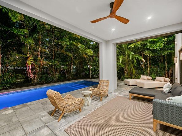 624 N Victoria Park Rd, Fort Lauderdale FL 33304