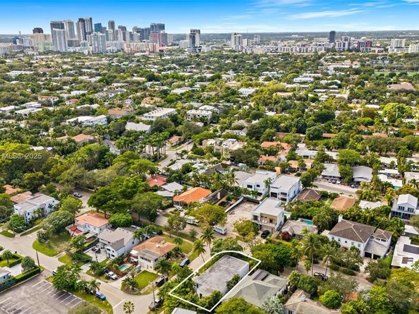 624 N Victoria Park Rd, Fort Lauderdale FL 33304