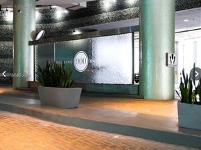 900 Biscayne Blvd 3704, Miami FL 33132