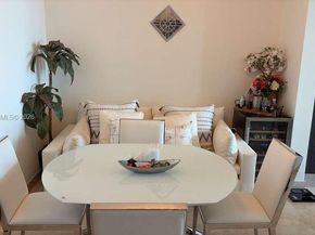 900 Biscayne Blvd 3704, Miami FL 33132