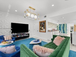 22818 El Dorado Dr, Boca Raton FL 33433