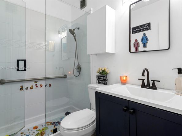 2451 Brickell Ave 16K, Miami FL 33129