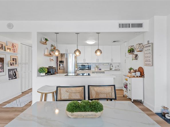 2451 Brickell Ave 16K, Miami FL 33129