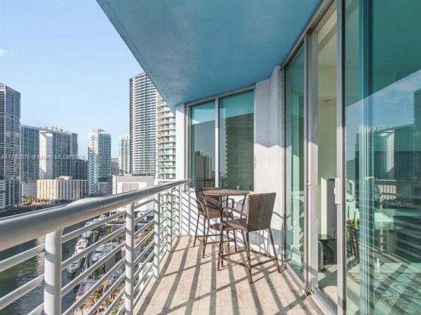 325 S Biscayne Blvd 621, Miami FL 33131