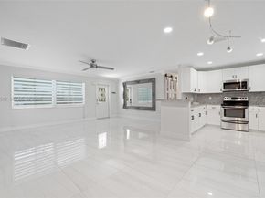 309 SE 3rd Ter, Deerfield Beach FL 33441