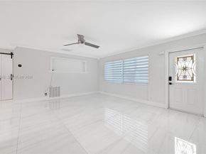 309 SE 3rd Ter, Deerfield Beach FL 33441