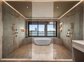 3209 NE 169th St, North Miami Beach FL 33160