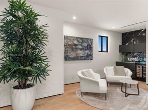 3209 NE 169th St, North Miami Beach FL 33160