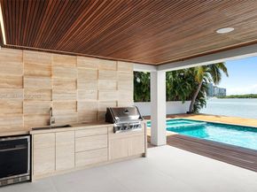 3209 NE 169th St, North Miami Beach FL 33160