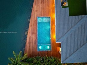 3209 NE 169th St, North Miami Beach FL 33160