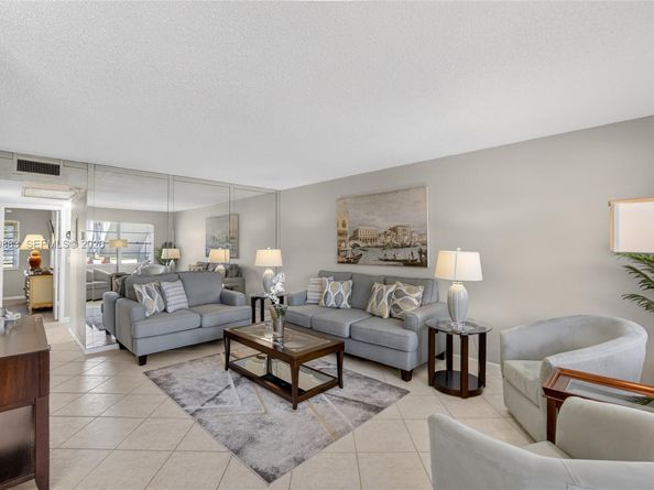 146 Prescott H 146, Deerfield Beach FL 33442
