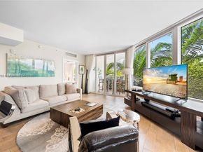 2155 Washington Ct 309, Miami Beach FL 33139