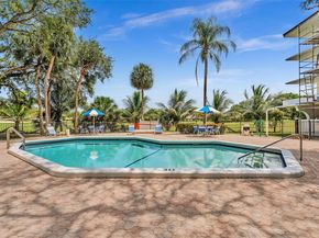 3800 N Hills Dr 312, Hollywood FL 33021