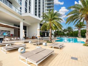 16385 Biscayne Blvd 2907, North Miami Beach FL 33160