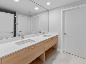 16385 Biscayne Blvd 2907, North Miami Beach FL 33160