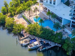 16385 Biscayne Blvd 2907, North Miami Beach FL 33160