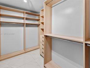 16385 Biscayne Blvd 2907, North Miami Beach FL 33160