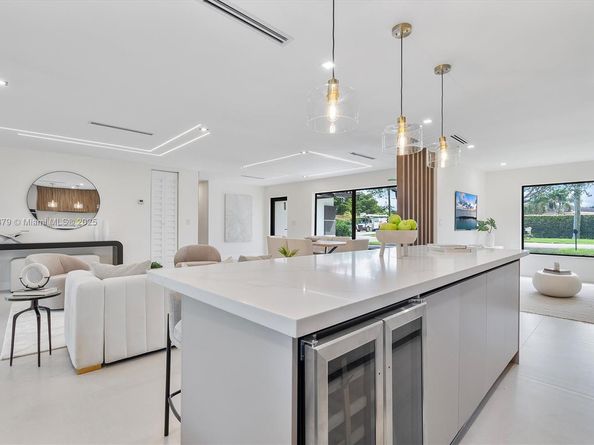 6701 SW 48th St, Miami FL 33155