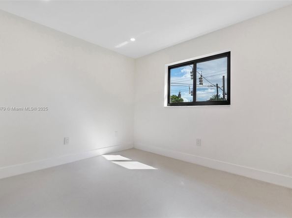 6701 SW 48th St, Miami FL 33155