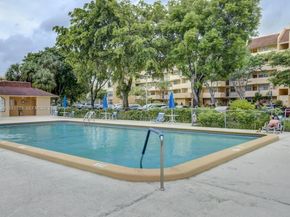 3751 Environ Blvd 141, Lauderhill FL 33319