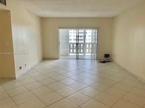 4330 Hillcrest Dr 716, Hollywood FL 33021