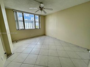 4330 Hillcrest Dr 716, Hollywood FL 33021