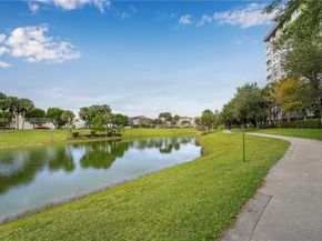 4330 Hillcrest Dr 716, Hollywood FL 33021